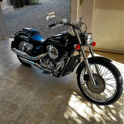 HONDA SHADOW 750 